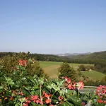 Retterath Am Nuerburgring Hotel