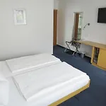 Retterath Am Nuerburgring Hotel 3*