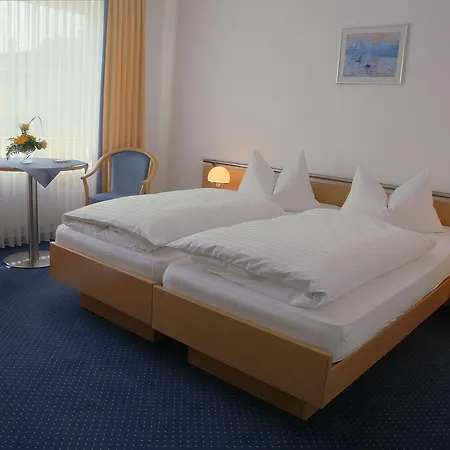 Retterath Am Nuerburgring Hotel 3*