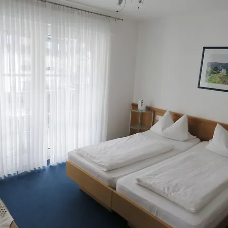 Retterath Am Nuerburgring Otel