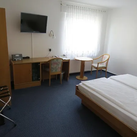 Hotel Retterath Am Nuerburgring 3*